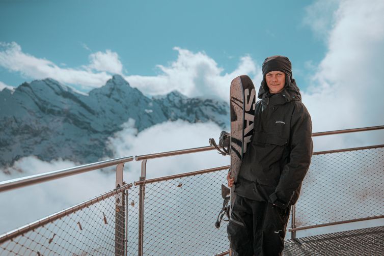 Jonathan Holstensson ”Monster”